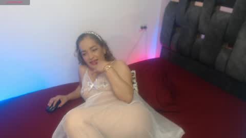 Snapshot of miyu_charlotte chatting on 04-25-26, 03:31 Charlotte online show from 04-25-26, 03:31