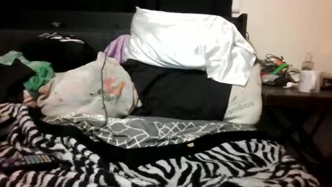 Snapshot of miztrezk chatting on 09-09-25, 11:59 miztrezk online show from 09-09-25, 11:59