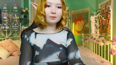 Snapshot of mizukinoyoru chatting on 03-03-25, 11:00 Mizuki online show from 03-03-25, 11:00