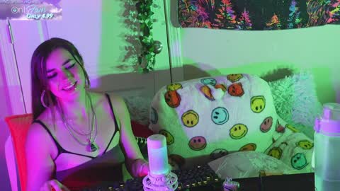 Hera  Tethra Bathtub stream  20k followers  Ask about our custom videos3 online show from 01-07-25, 06:24