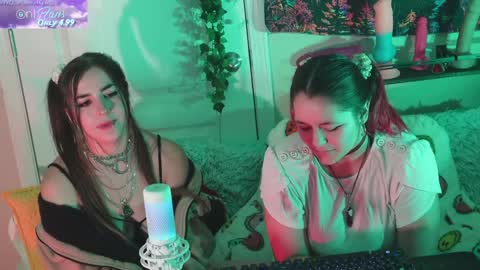 Hera  Tethra Bathtub stream  20k followers  Ask about our custom videos3 online show from 01-08-25, 06:20