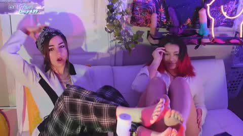 Hera  Tethra Bathtub stream  20k followers  Ask about our custom videos3 online show from 01-10-25, 02:23