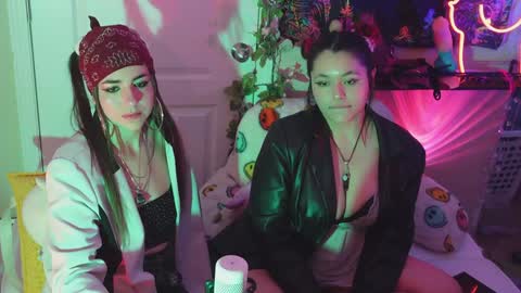 Hera  Tethra Bathtub stream  20k followers  Ask about our custom videos3 online show from 01-13-25, 02:42