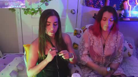 Hera  Tethra Bathtub stream  20k followers  Ask about our custom videos3 online show from 01-22-25, 02:14