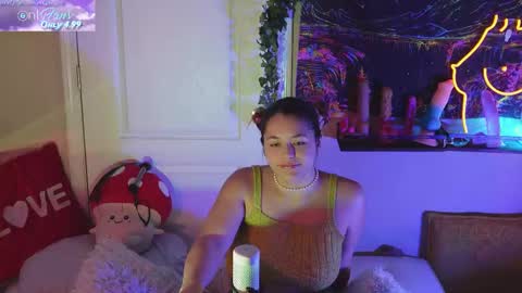 Hera  Tethra Bathtub stream  20k followers  Ask about our custom videos3 online show from 02-11-25, 04:02