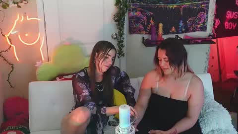 Hera  Tethra Bathtub stream  20k followers  Ask about our custom videos3 online show from 03-12-25, 07:06