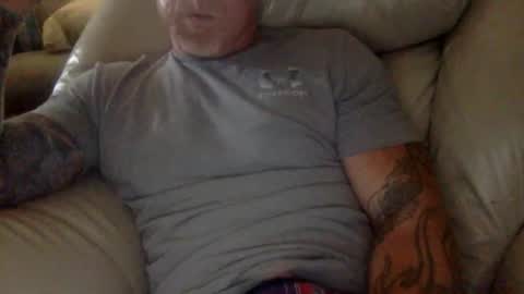 Snapshot of mjg175 chatting on 07-01-26, 04:29 SexyRed online show from 07-01-26, 04:29