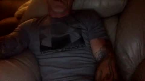 Snapshot of mjg175 chatting on 07-09-26, 01:09 SexyRed online show from 07-09-26, 01:09