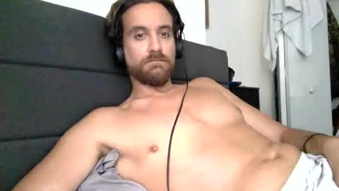 Hrny Lat  .. online show from 10-18-25, 07:25