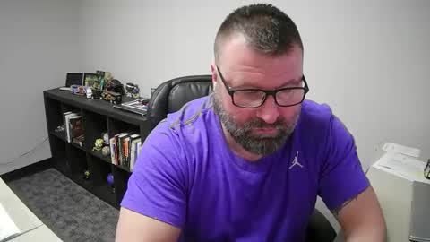 MLangworthy online show from 04-13-26, 02:33