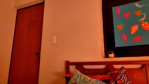 MoonLipson online show from 09-11-25, 05:29