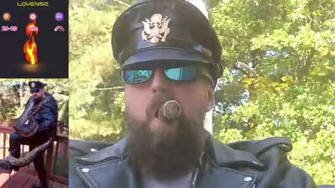 Snapshot of mmazsnake chatting on 10-19-25, 07:14 SMOKINsnakeEYEZ online show from 10-19-25, 07:14