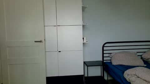 Snapshot of mmminnie chatting on 10-28-25, 12:19 mmminnie online show from 10-28-25, 12:19