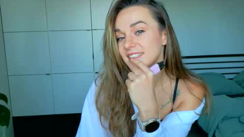 Snapshot of mmminnie chatting on 11-27-25, 11:56 mmminnie online show from 11-27-25, 11:56