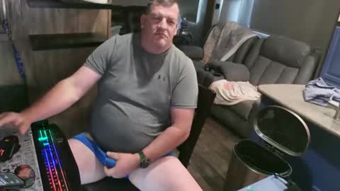 Snapshot of mmmthatsfunnn chatting on 05-27-26, 10:18 mmmthatsfunnn online show from 05-27-26, 10:18