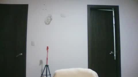 Snapshot of mmsexymm84 chatting on 02-06-25, 11:48 mmsexymm84 online show from 02-06-25, 11:48