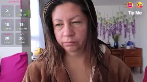 Snapshot of mmsexymm84 chatting on 10-23-25, 11:09 mmsexymm84 online show from 10-23-25, 11:09