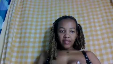 Snapshot of mmyriame chatting on 07-11-26, 11:06 mmyriame online show from 07-11-26, 11:06