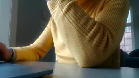 Snapshot of mmythmaker chatting on 03-20-26, 06:02 mmythmaker online show from 03-20-26, 06:02