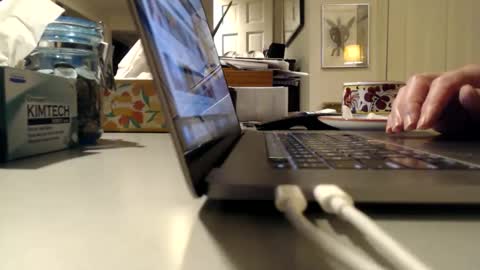 Snapshot of mmythmaker chatting on 04-10-26, 09:47 mmythmaker online show from 04-10-26, 09:47