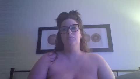 Snapshot of mngirlie chatting on 09-09-25, 03:50 MnGirlie online show from 09-09-25, 03:50