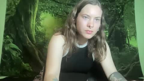 Snapshot of mo0n_goddess chatting on 03-16-26, 03:23 Misty online show from 03-16-26, 03:23