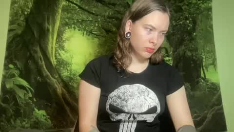 Snapshot of mo0n_goddess chatting on 07-02-26, 03:23 Misty online show from 07-02-26, 03:23
