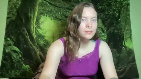 Snapshot of mo0n_goddess chatting on 07-07-26, 07:23 Misty online show from 07-07-26, 07:23