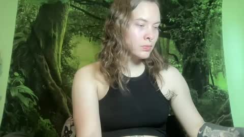 Snapshot of mo0n_goddess chatting on 07-20-26, 01:31 Misty online show from 07-20-26, 01:31