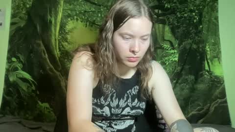 Snapshot of mo0n_goddess chatting on 08-08-26, 03:08 Misty online show from 08-08-26, 03:08