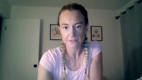 Snapshot of mockingbirds91 chatting on 04-17-26, 03:20 mockingbirds91 online show from 04-17-26, 03:20