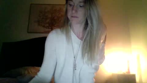 Snapshot of mockingbirds91 chatting on 04-21-26, 02:51 mockingbirds91 online show from 04-21-26, 02:51