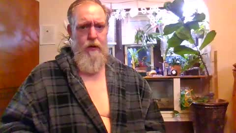 moeblick online show from 12-18-25, 01:28