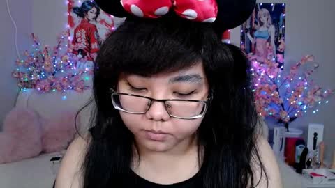 Molly online show from 04-23-26, 03:41