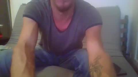 Snapshot of mohican69hot chatting on 09-10-25, 09:04 mohican69hot online show from 09-10-25, 09:04