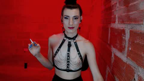 Snapshot of moira_hot chatting on 02-17-26, 11:22 moira_hot online show from 02-17-26, 11:22