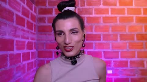 Snapshot of moira_hot chatting on 02-28-26, 12:11 moira_hot online show from 02-28-26, 12:11