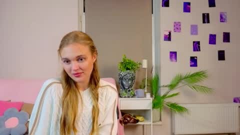 Kylie online show from 09-21-25, 06:42