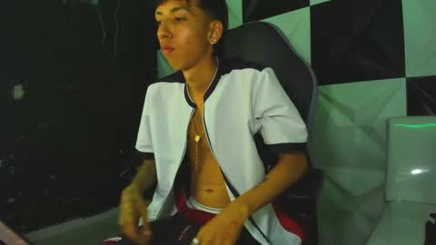 Moises online show from 05-13-26, 01:58