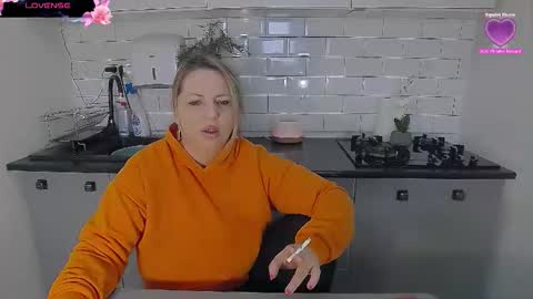 erika online show from 01-12-26, 10:53