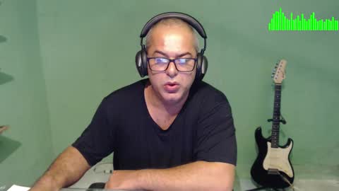 Snapshot of mokkaccmm chatting on 12-18-24, 02:42 Mokkaf online show from 12-18-24, 02:42