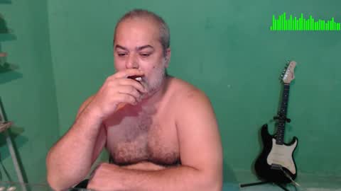 Snapshot of mokkaccmm chatting on 12-28-24, 02:43 Mokkaf online show from 12-28-24, 02:43