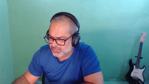 Snapshot of mokkaccmm chatting on 02-05-25, 12:06 Mokkaf online show from 02-05-25, 12:06