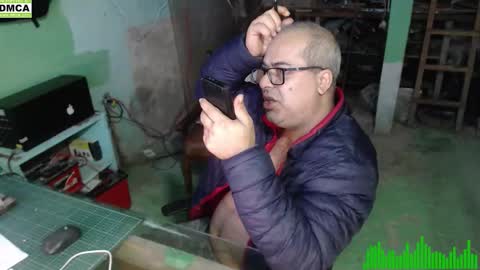 Snapshot of mokkaccmm chatting on 12-17-25, 01:06 Mokkaf online show from 12-17-25, 01:06