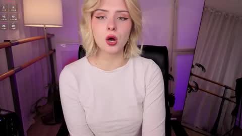 Molly online show from 02-20-26, 03:34