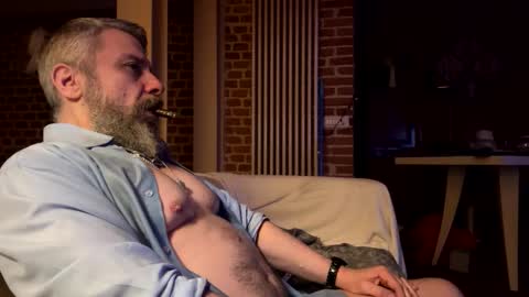 Snapshot of molitsrymale69 chatting on 11-23-25, 07:35 molitsrymale69 online show from 11-23-25, 07:35