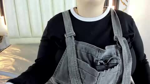 Hey Guys  Im Mollie online show from 09-19-25, 12:28