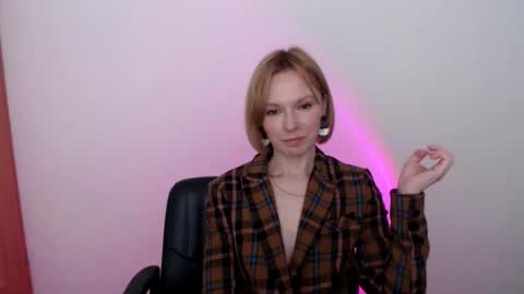 mollilove online show from 05-19-26, 09:37