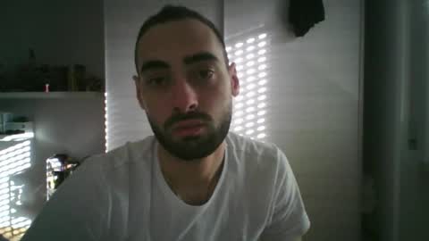 mollo20 online show from 10-31-25, 02:07