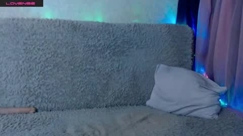 Snapshot of molly1sex chatting on 05-16-26, 06:10 Molly1sex online show from 05-16-26, 06:10